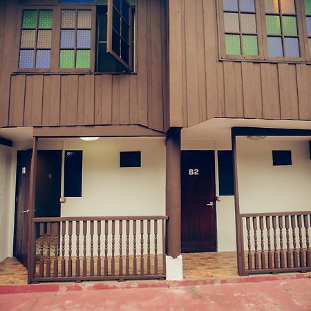Agga Cnx Hostel チエンマイ エクステリア 写真