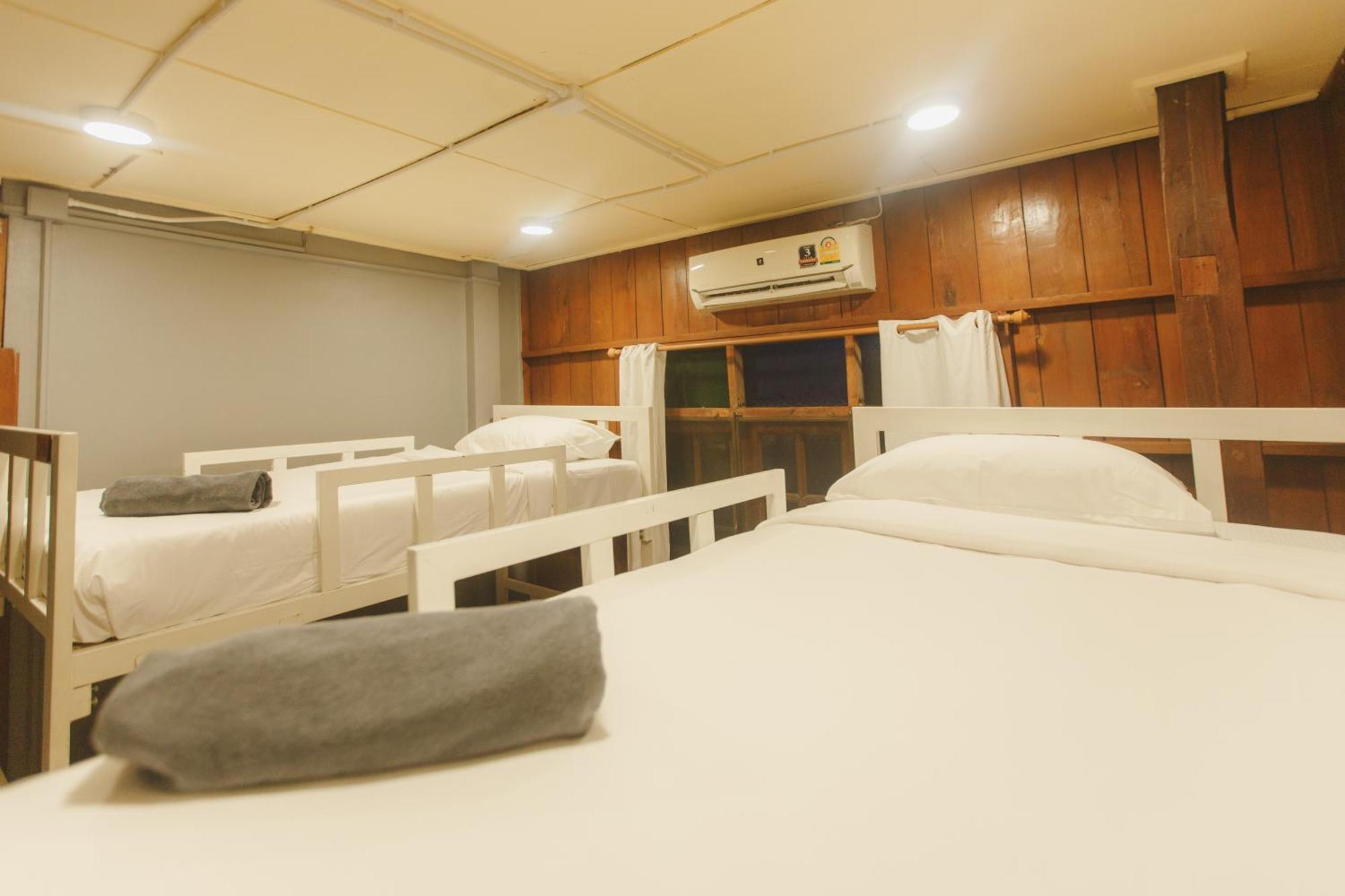 Agga Cnx Hostel チエンマイ エクステリア 写真