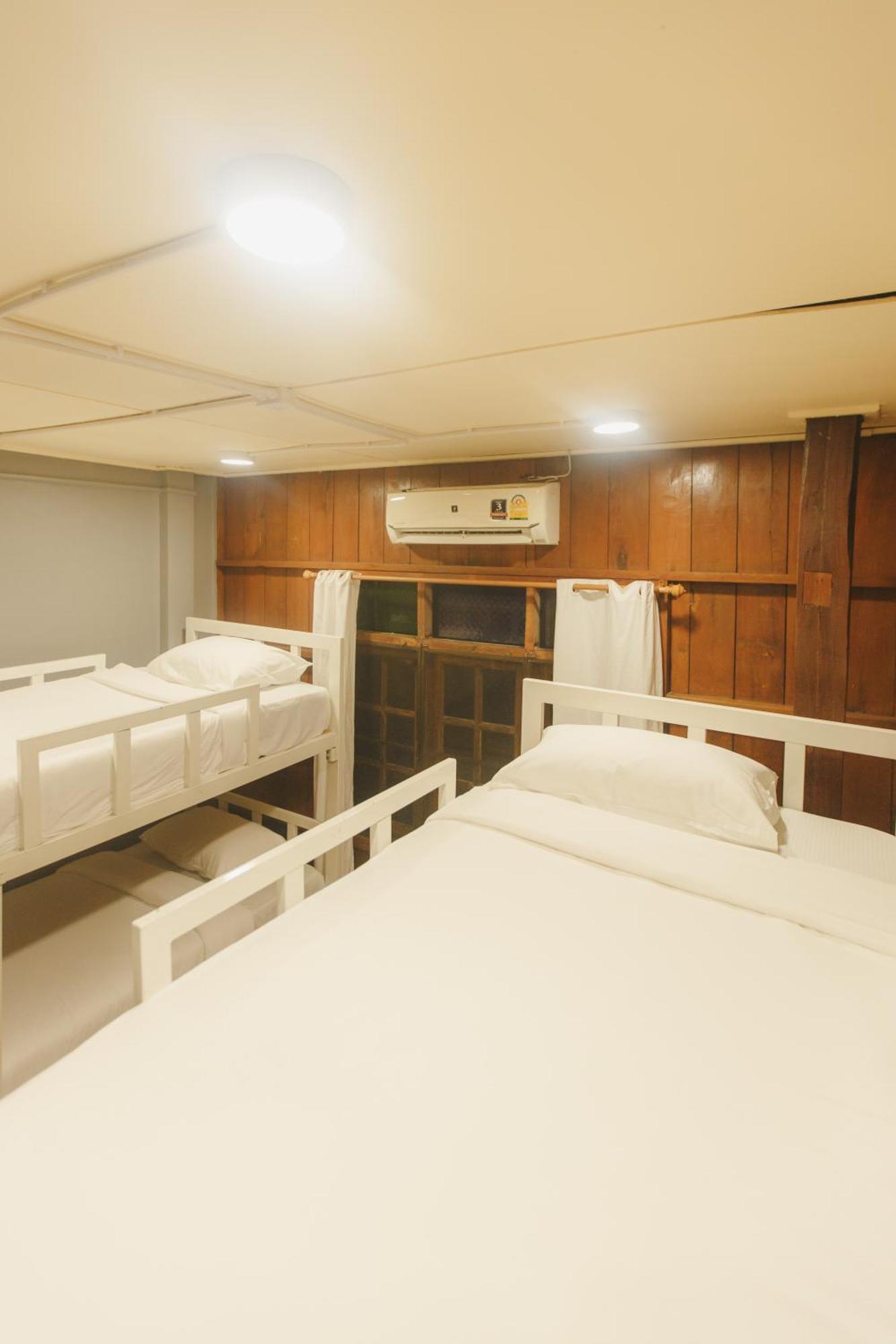 Agga Cnx Hostel チエンマイ エクステリア 写真