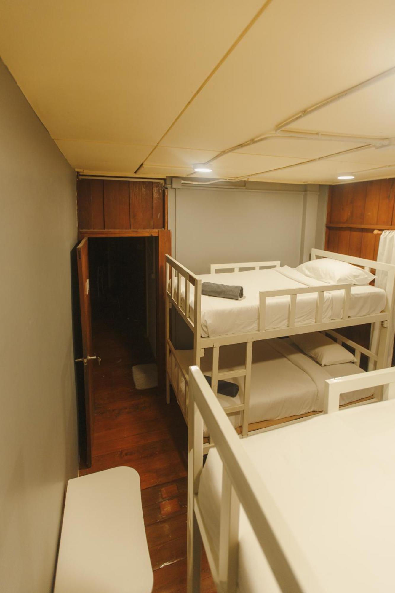 Agga Cnx Hostel チエンマイ エクステリア 写真