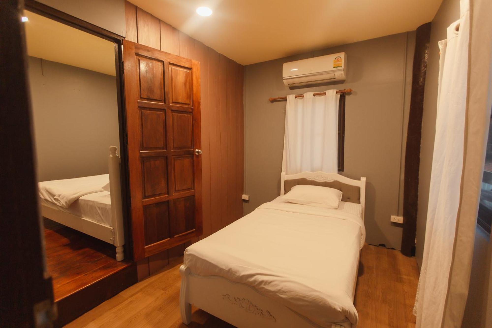 Agga Cnx Hostel チエンマイ エクステリア 写真
