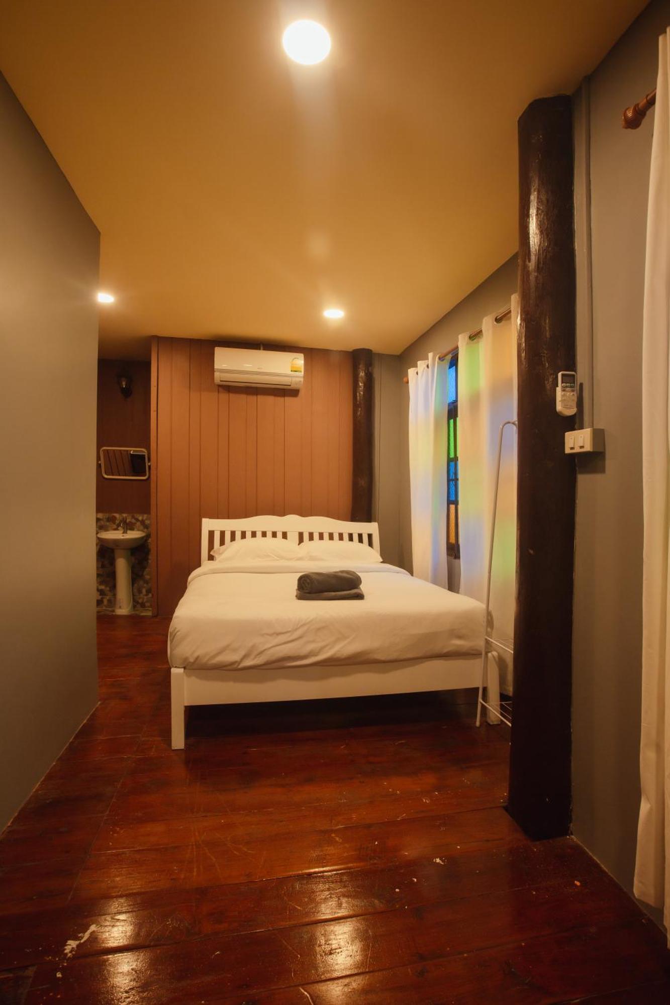 Agga Cnx Hostel チエンマイ エクステリア 写真