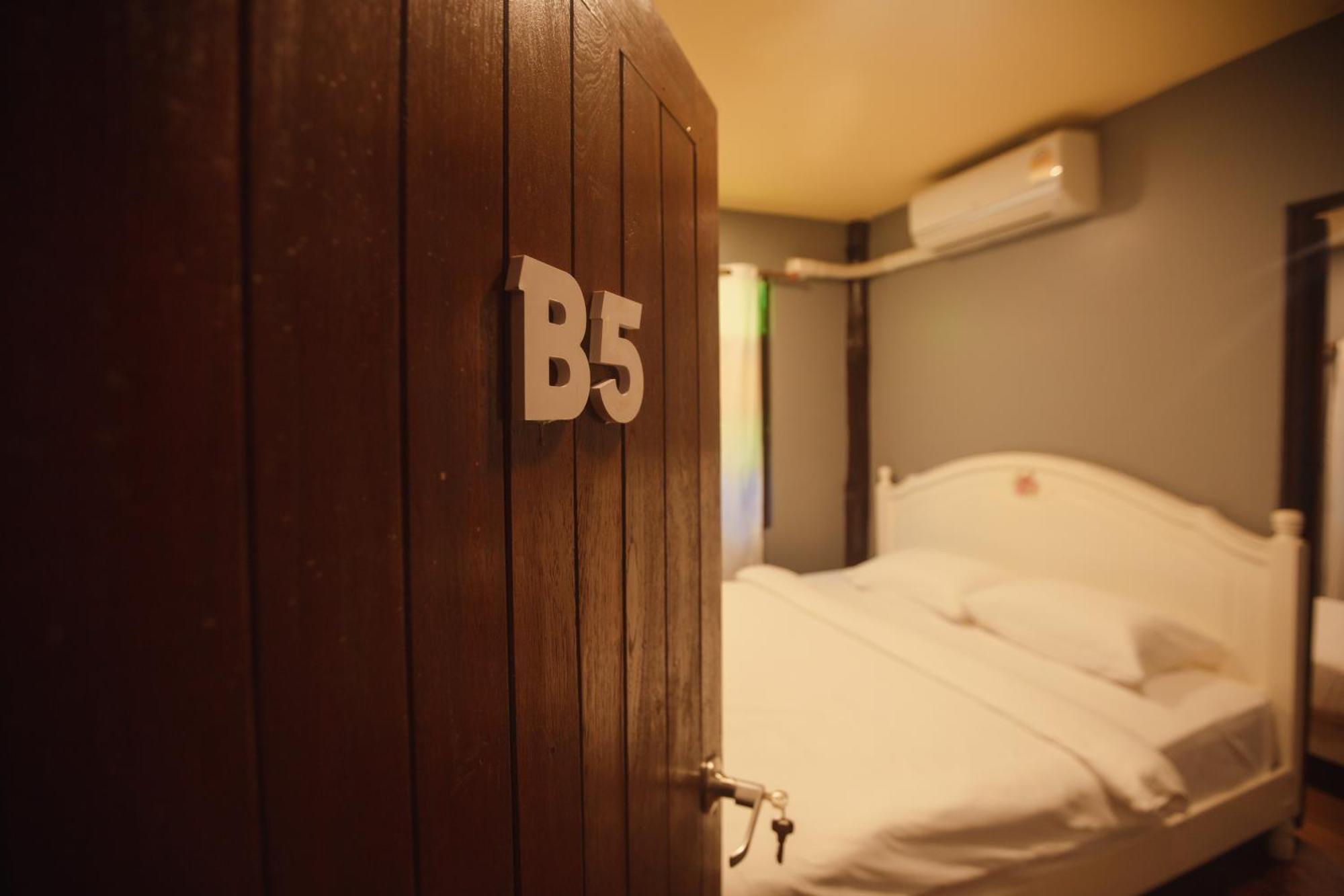 Agga Cnx Hostel チエンマイ エクステリア 写真