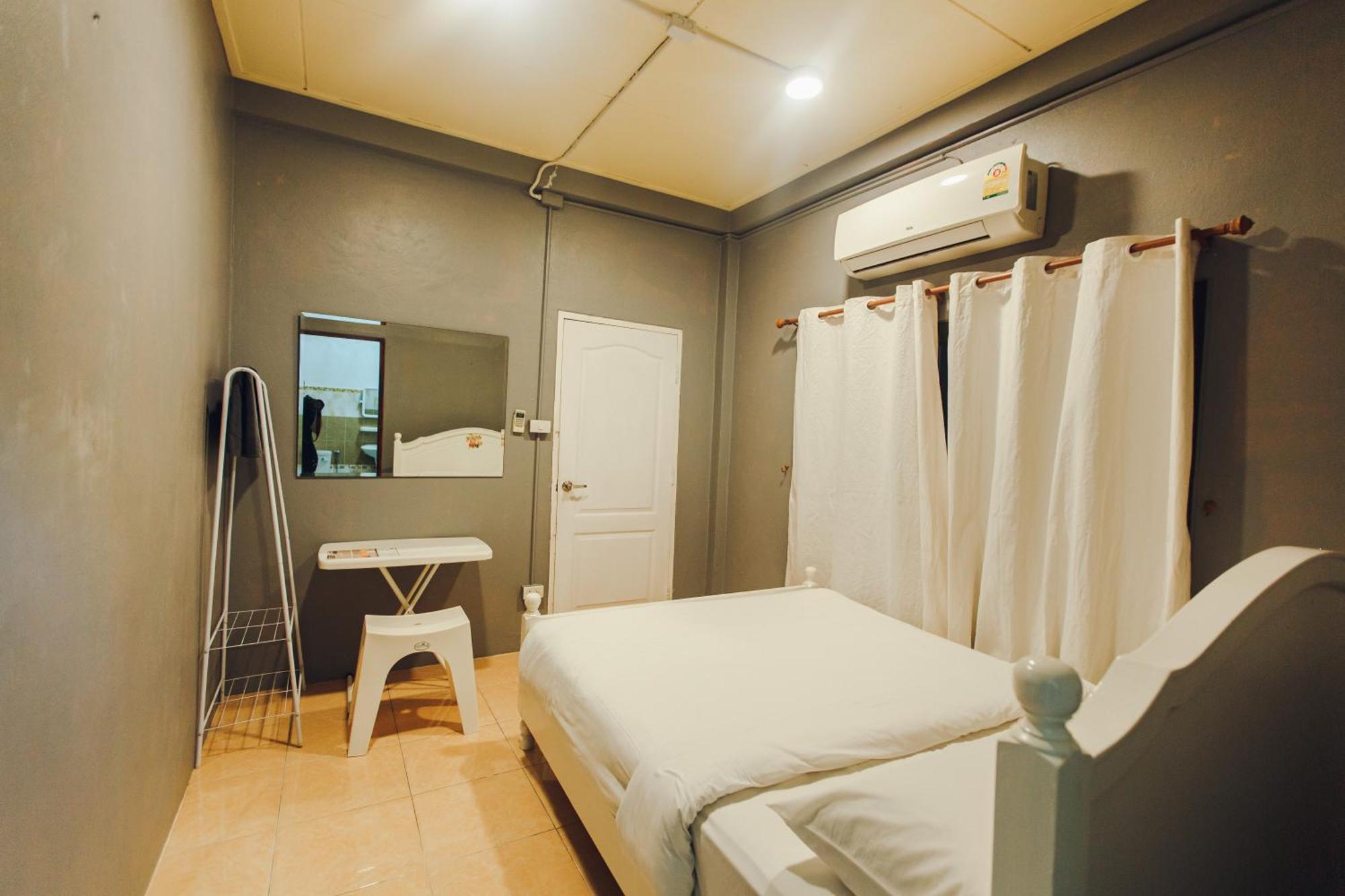 Agga Cnx Hostel チエンマイ エクステリア 写真