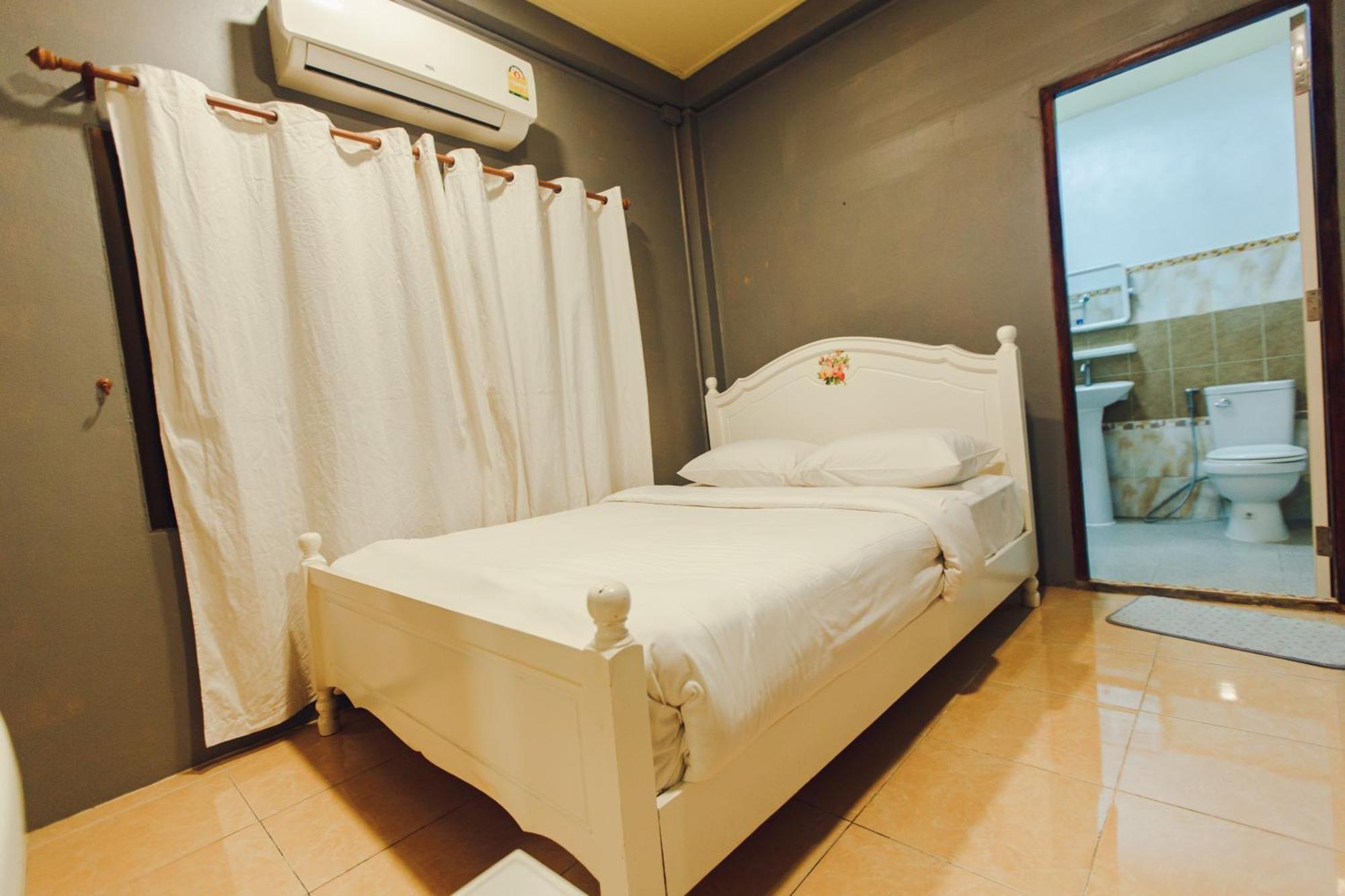 Agga Cnx Hostel チエンマイ エクステリア 写真