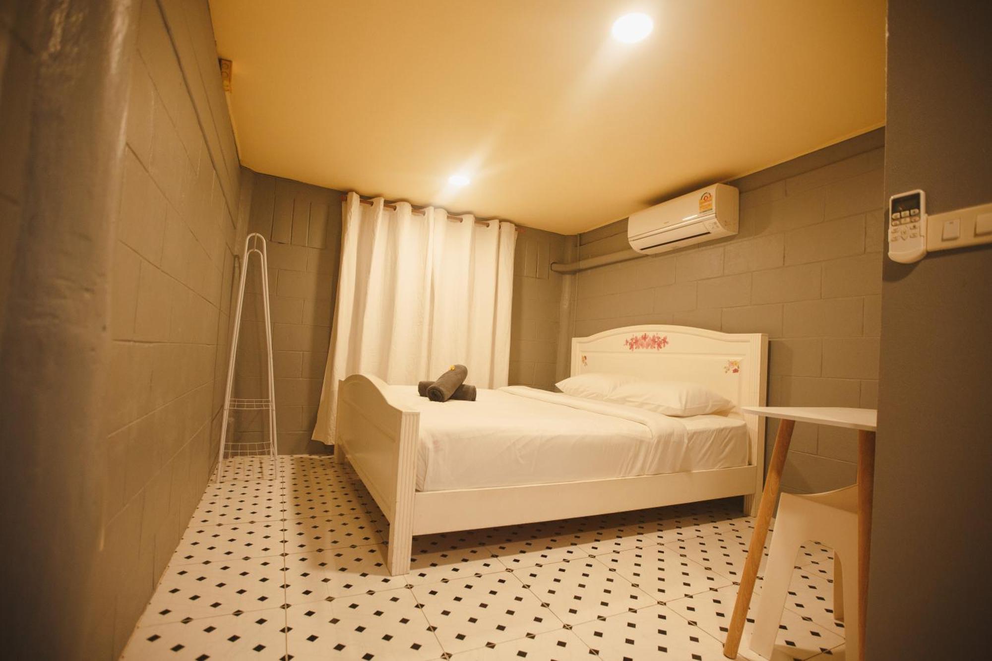 Agga Cnx Hostel チエンマイ エクステリア 写真