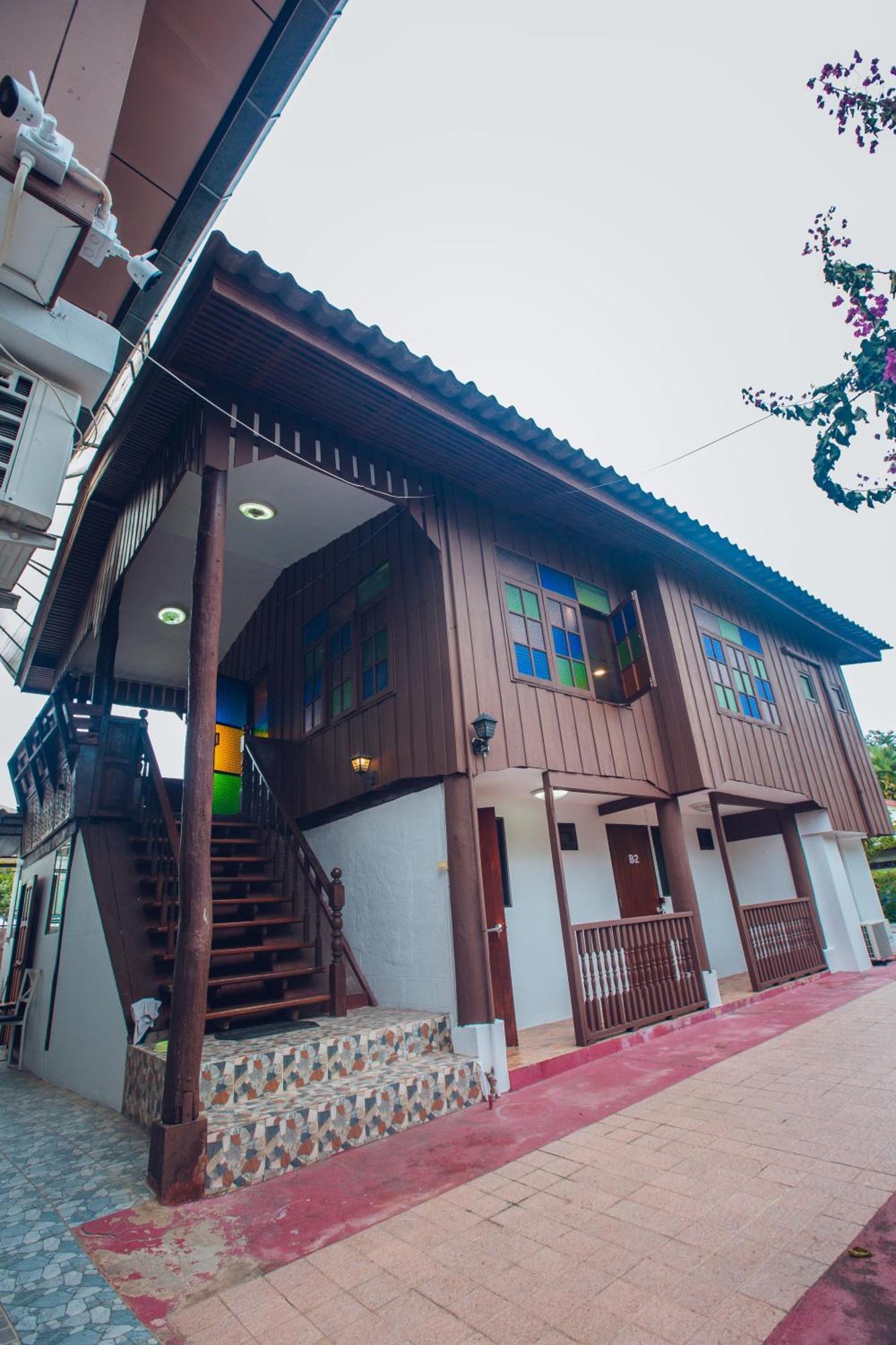 Agga Cnx Hostel チエンマイ エクステリア 写真