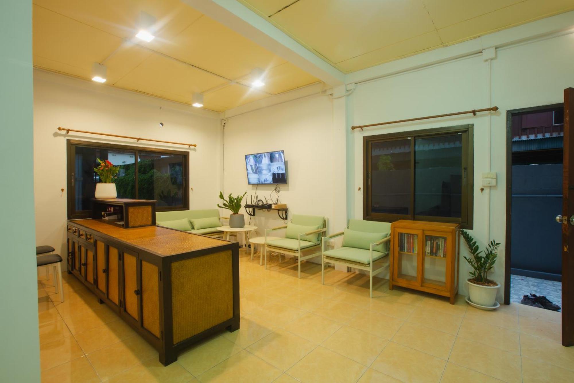 Agga Cnx Hostel チエンマイ エクステリア 写真